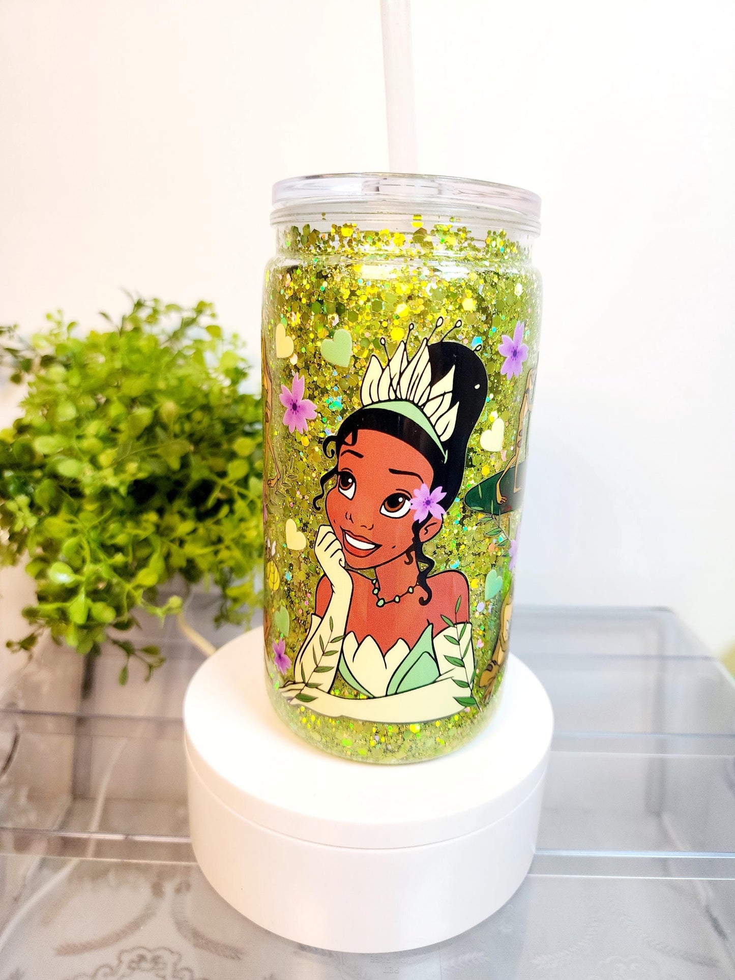 The Princess and the frog Tiana Disney Acrylic Cup/Tumbler/Can, (16 oz.) Comes with lid and straw